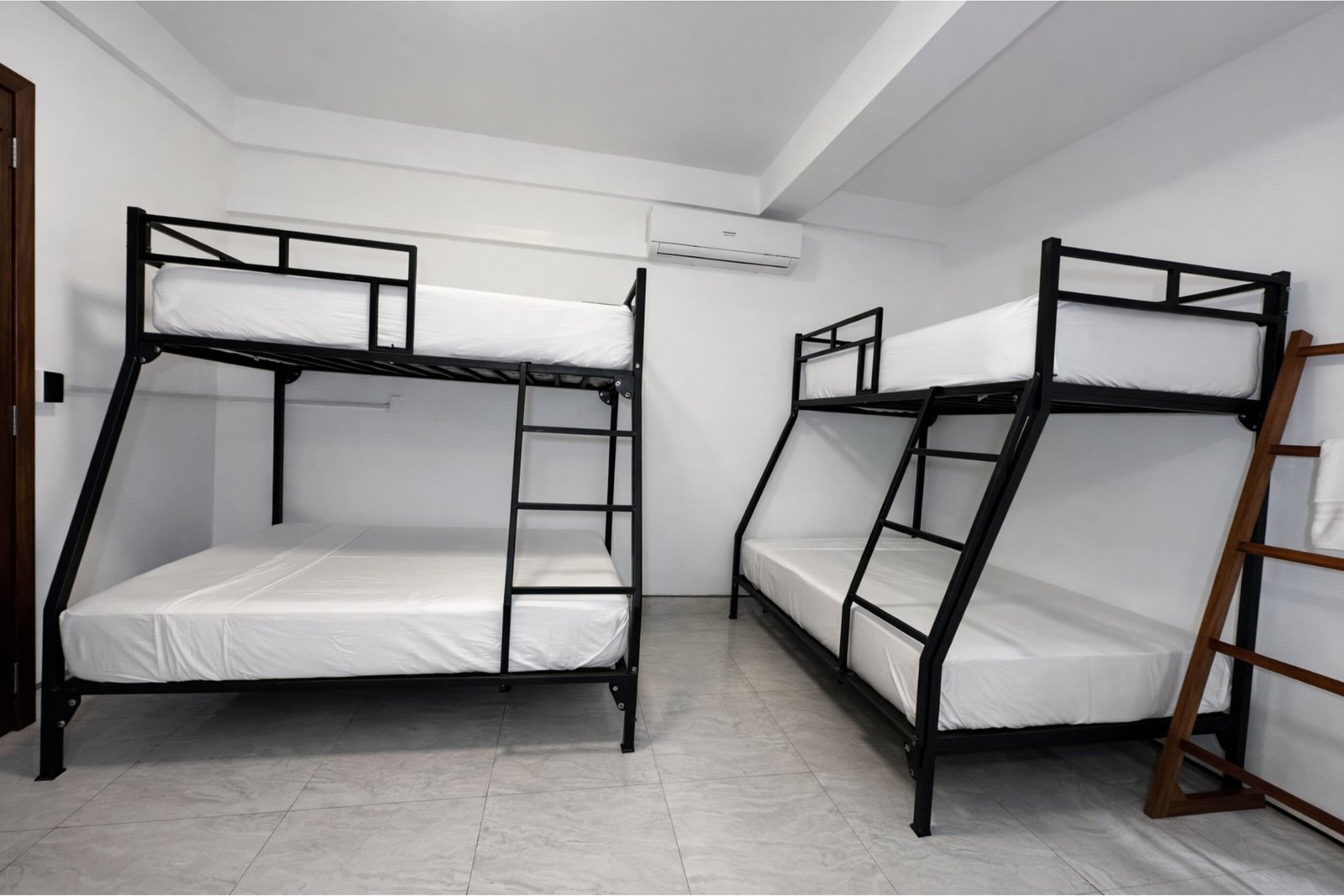 Economic Room - Bedroom